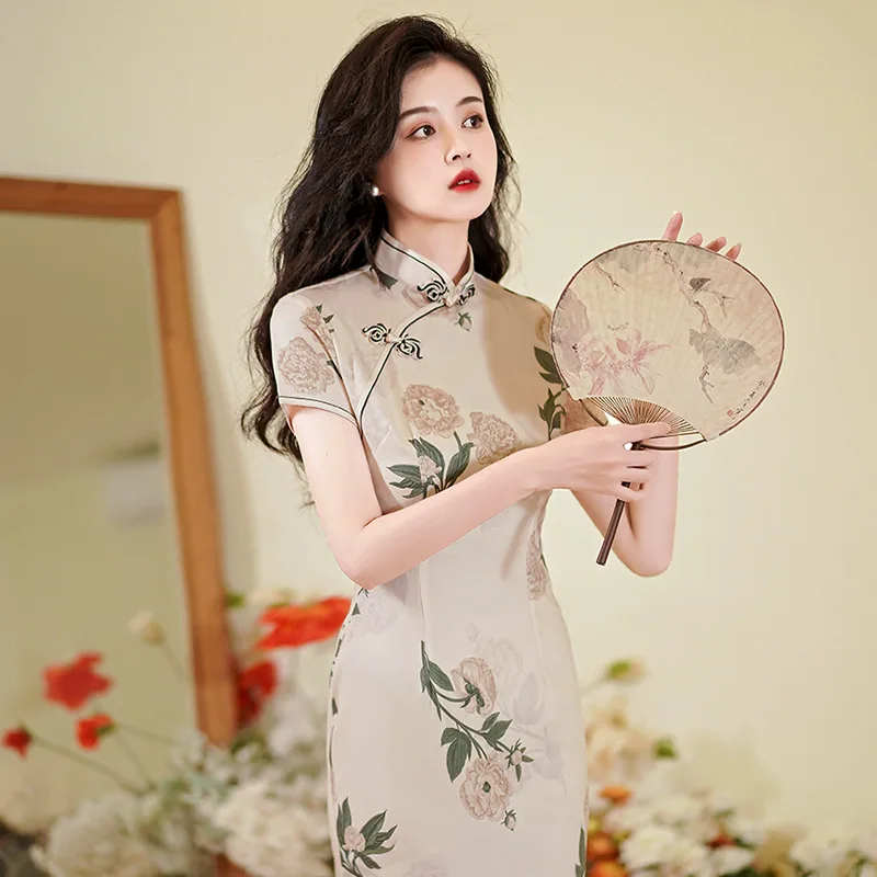 

2023 Summer Chinese Style Traditional Evening Dress Cheongsam Vintage Fashion Girls Qipao Performance Dress for Women Plus Size