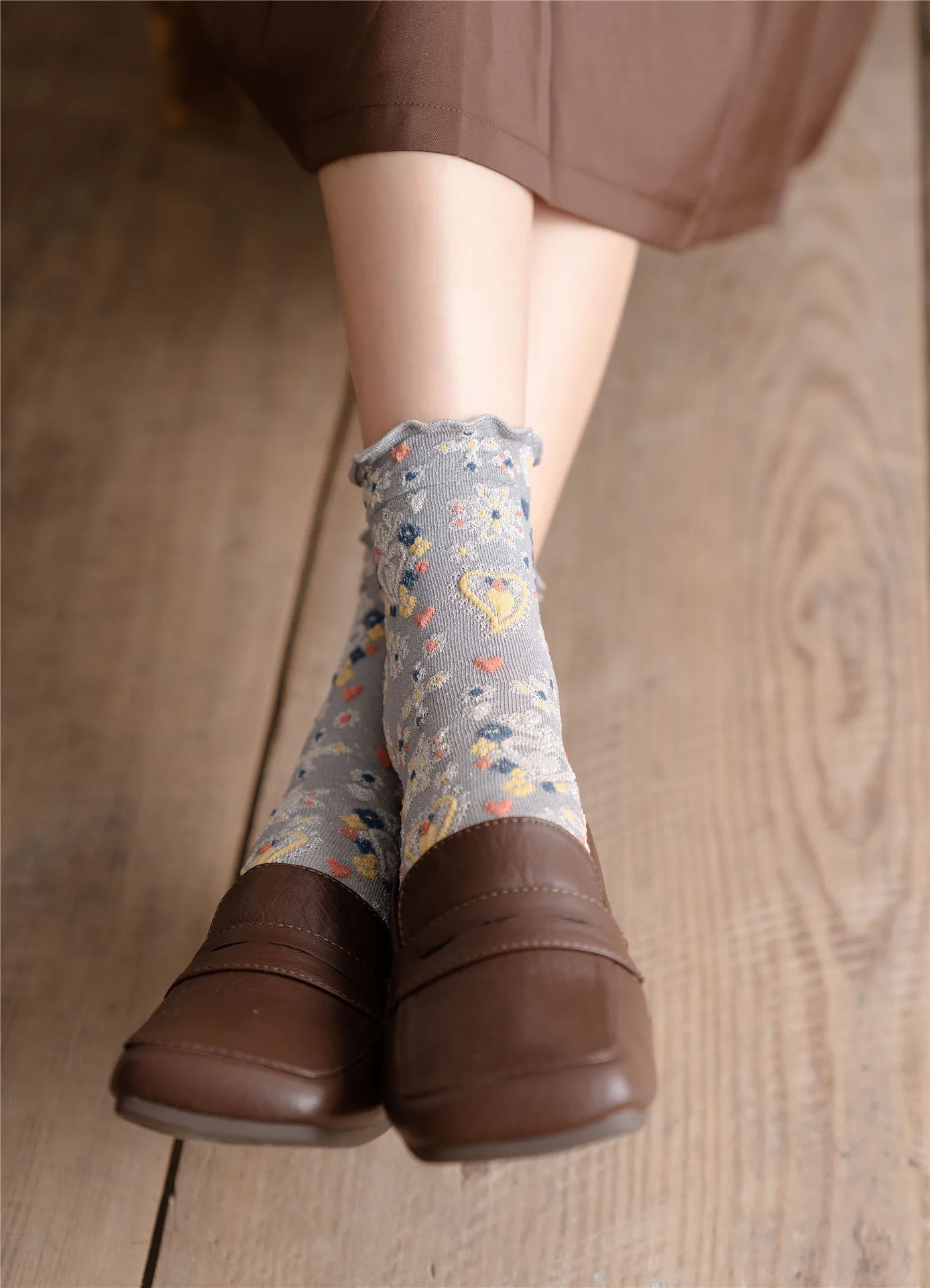 Description Picture 4 of itemHarajuku Retro Women Socks Japanese Style Kawaii Cute Ruffle Socks Women Ethnic Style Embroidery Vintage Fashion Long Socks Sox