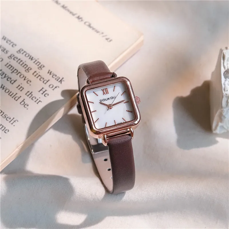 

Luxury Rose Gold Small Dial Women Quartz Watches Simple Style Ladies Elegant Leisure Wristwatches Women Girls Unique Watch