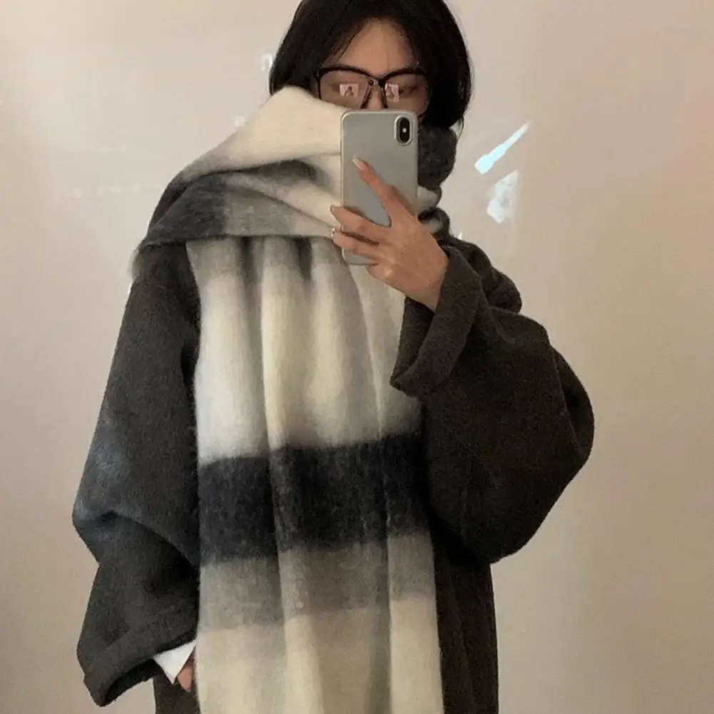 Рисунок 3 - Женская теплая шаль