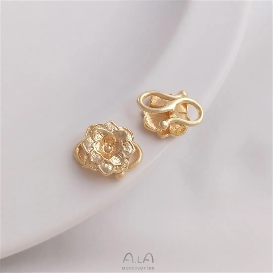 Рисунок 5 - 14K Золотая жемчужная пряжка в