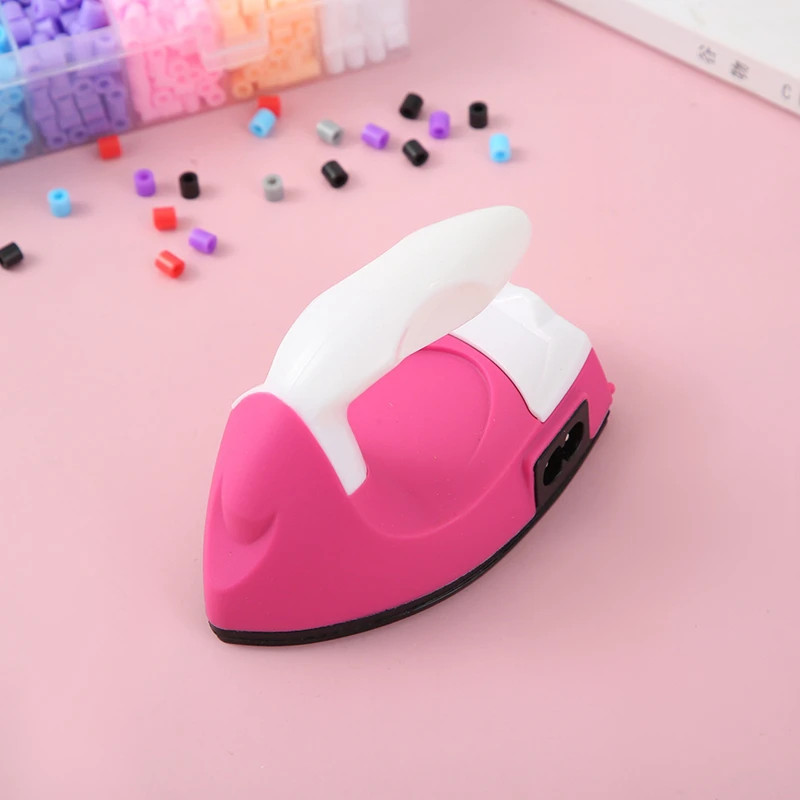 מיני ברזל חשמלי DIY ברזל נייד נוח לחימום סיליקון מבודד חום פד קטן לגיהוץ בגדים וכביסה