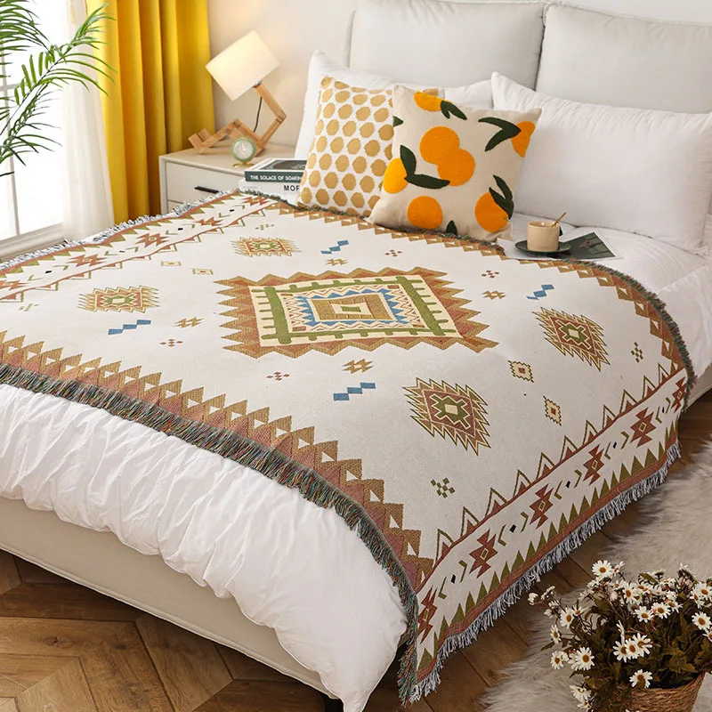 

Bohemian Sofa Blanket Camping Outdoor Picnic Bed Tail Nap Casual Blanket Sofa Retro Unedged Plaid Jacquard Ethnic Cape 130x180cm