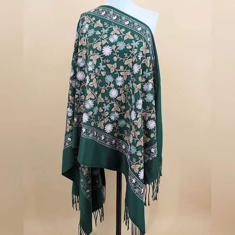 

Poncho Cloak Ginkgo Leaf Sting Embroidery Imitation Cashmere Scarf Women's Ethnic Style Shawl Warm Cloak Tourism Green