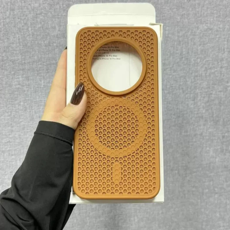 Magnetic Cooling Shockproof Honeycomb Phone Case with Breathable Matte Finish