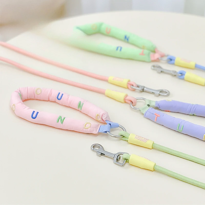 

Dog Hand Holding Rope Pet Supplies Small Medium Large Dog Chain Dog Leash