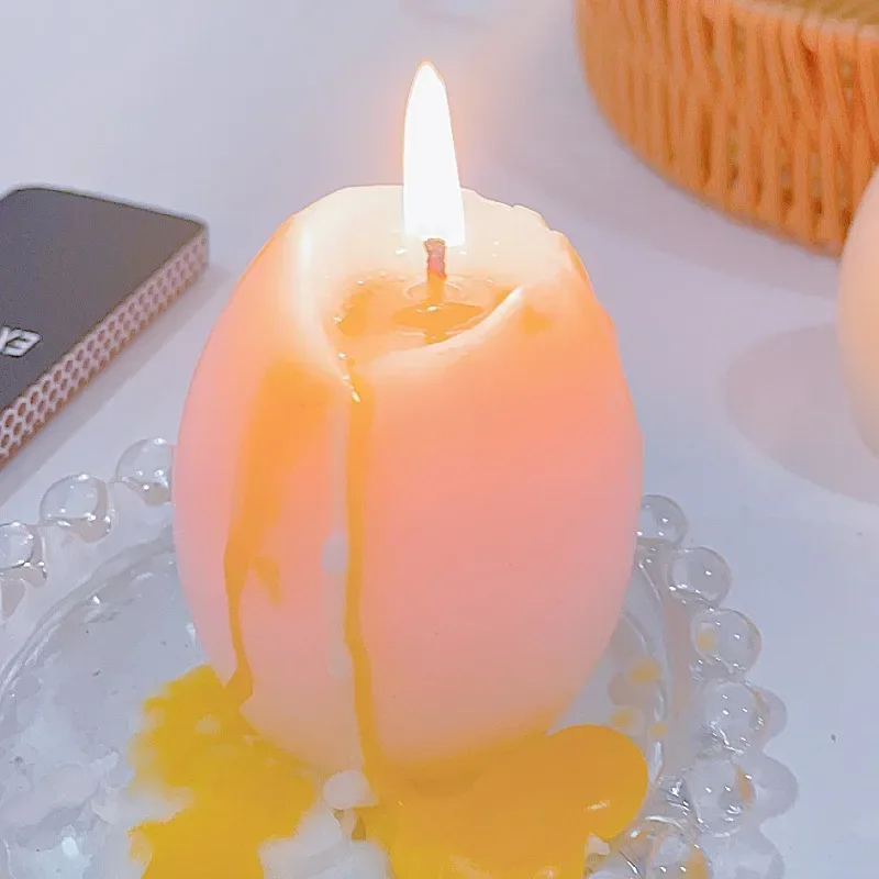 

Flowing Heart Egg Shaped Aromatherapy Candle