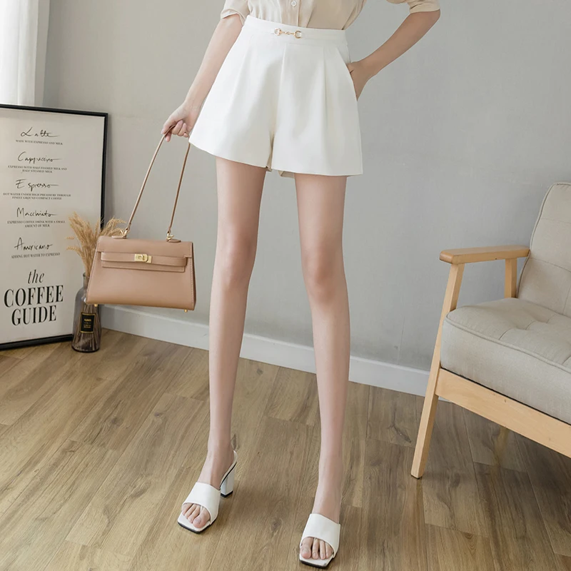 Chain Buckle High Waist Black Women Shorts 2023 Spring Summer Female Fashion Korean Style Wide Leg Slim Suit Shorts Formal Wear