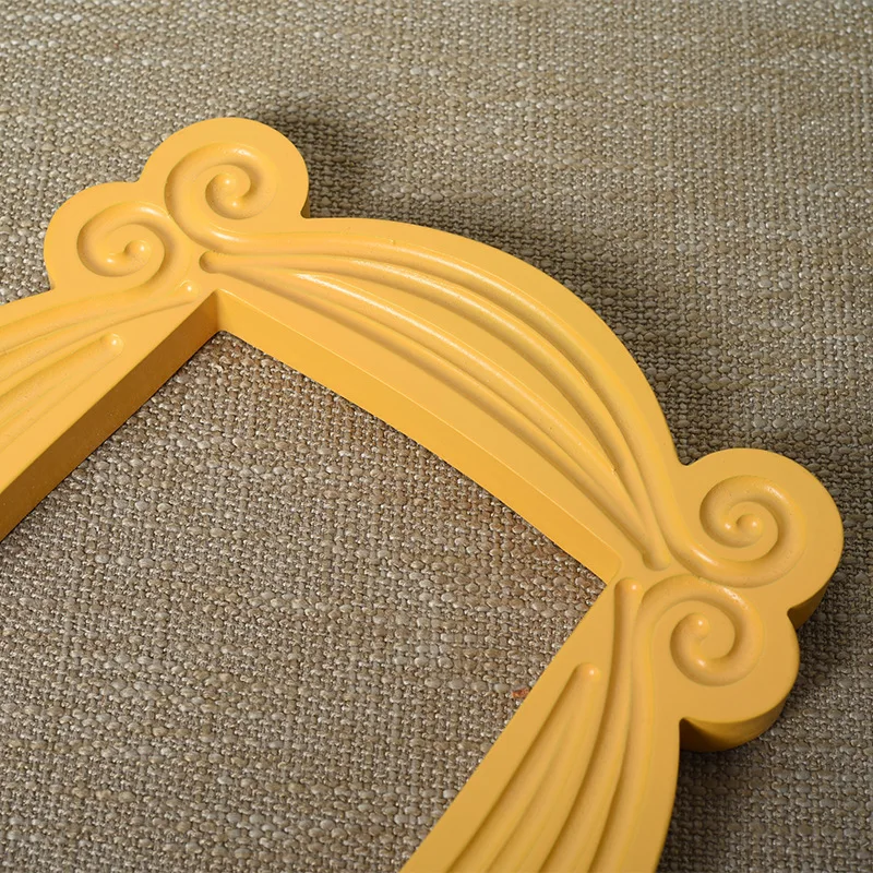 Cadre de Porte en Bois Jaune de la Série TV Friends,Fait à la Main,pour  Photo,Décoration de Maison,Monica,Collection,Cadeau pour Cosplay