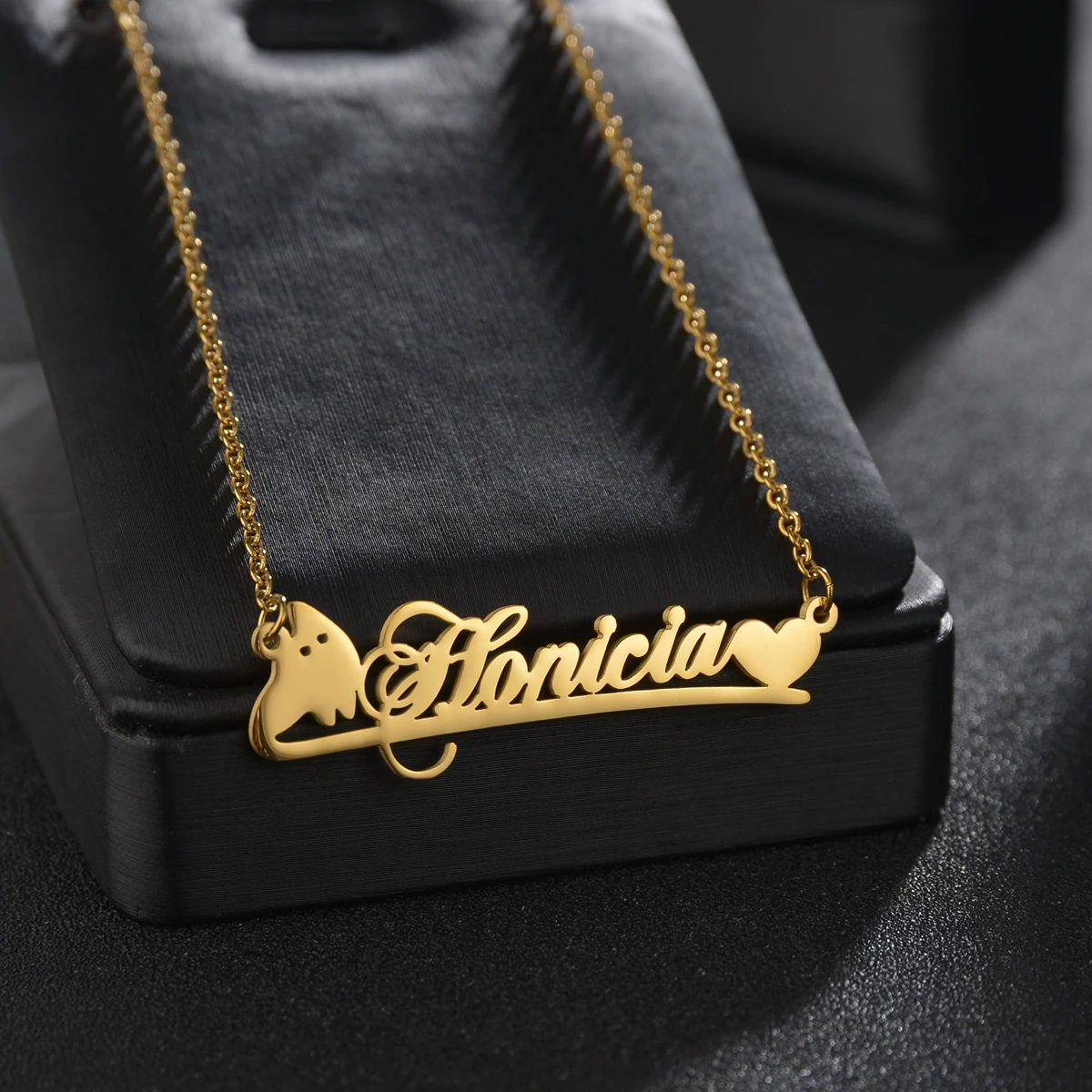 Atoztide New Custom Name Necklaces Personalized Fashion Stainless Steel Bottom Decoration Pendant Heart Letter for Women Jewelry