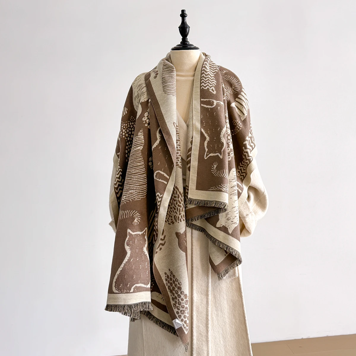 2025 Luxury Fashion Womens Cat Pattern Shawl Faux Cashmere Warm Autumn Winter Scarf for Mujer Femme Stylish Accessory Bufand