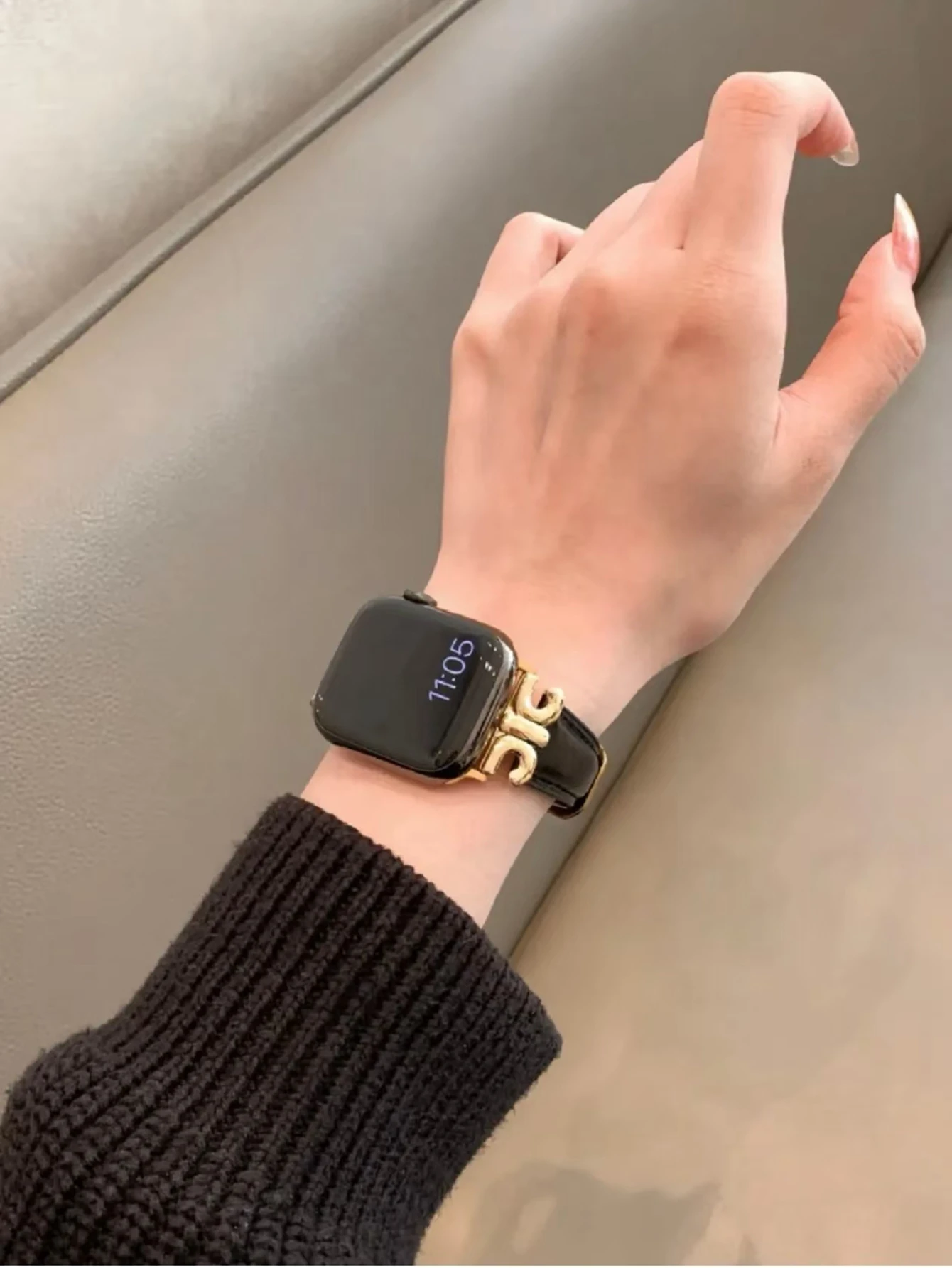 Elegant Leather Loop Luxury Watch Strap