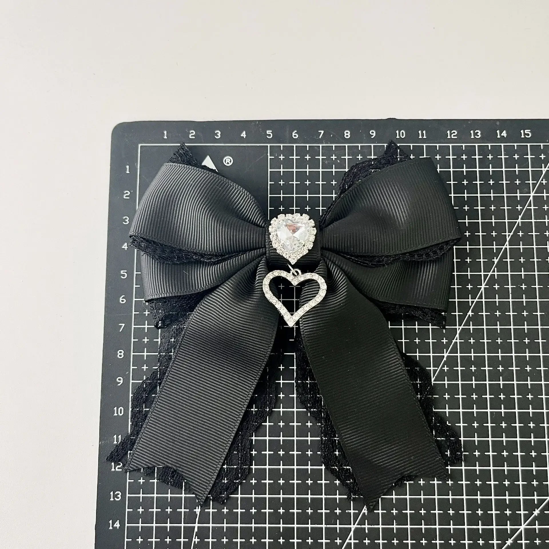 Bow Tie Brooch Heart Shape Rhinestone Pendant Pin Clips Handmade Jewelry Accessories for Women
