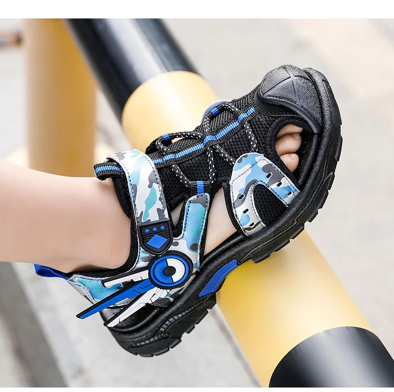 2022 New Summer Kid Non-Slip Shoes Boys Girls Beach Sandals Two Wear Antiskid Lightweight Fashion Sneaker Water Shoe For Child children's sandals near me