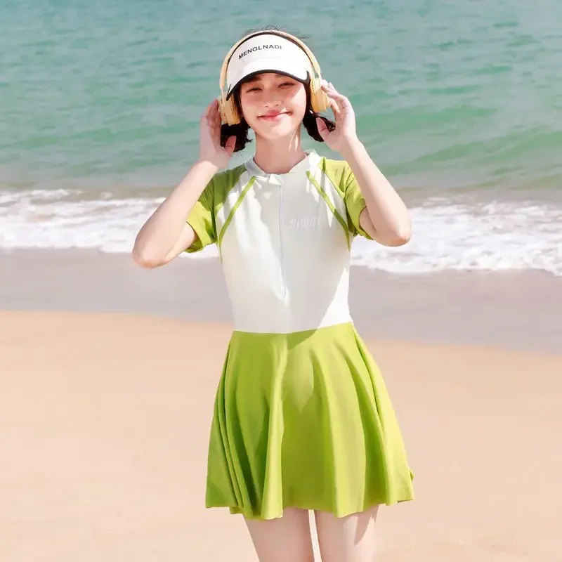 

Children's One-Piece Sun Bathing Suit, Young Girl Plus Size Swimsuit, Beautiful Girls and Teenagers, Hot Spring Bathing Suit