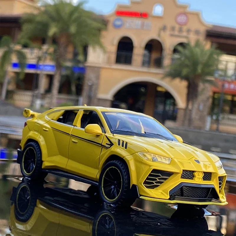 1:32 Lamborghini URUS SUV Alloy Sports Car Model Diecasts Sound Light PullBack Model Car Simulation Collection Children Toy Gift 4