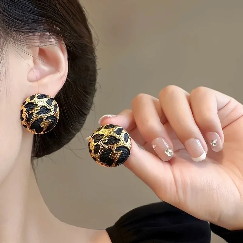 Fashion Bohemian Leopard Pattern Heart Stud Earring Mascot Ornaments for Women Valentine's Accessories Gift