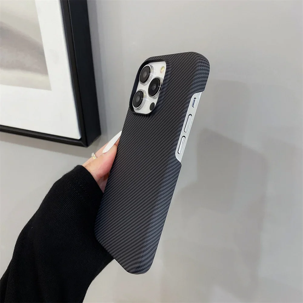 ตัวเลือกสินค้า เคสโทรศัพท์ดีไซน์ล้ำ วัสดุเคฟลาร์ผสมหนังคาร์บอนไฟเบอร์