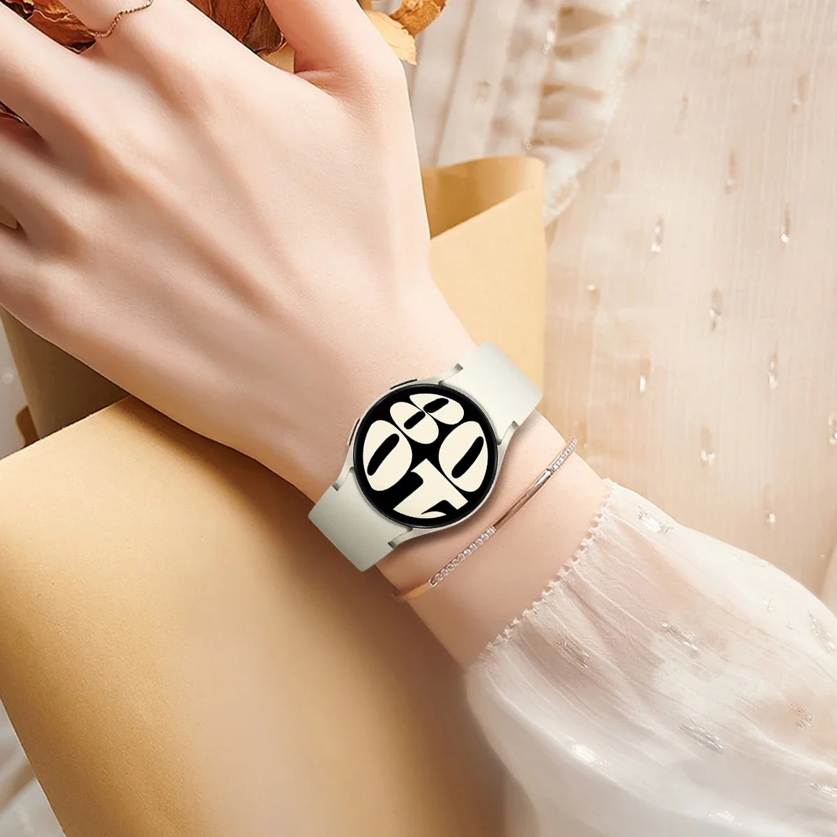 Silicone Bracelet Strap for Smartwatch - Sleek and Durable Design