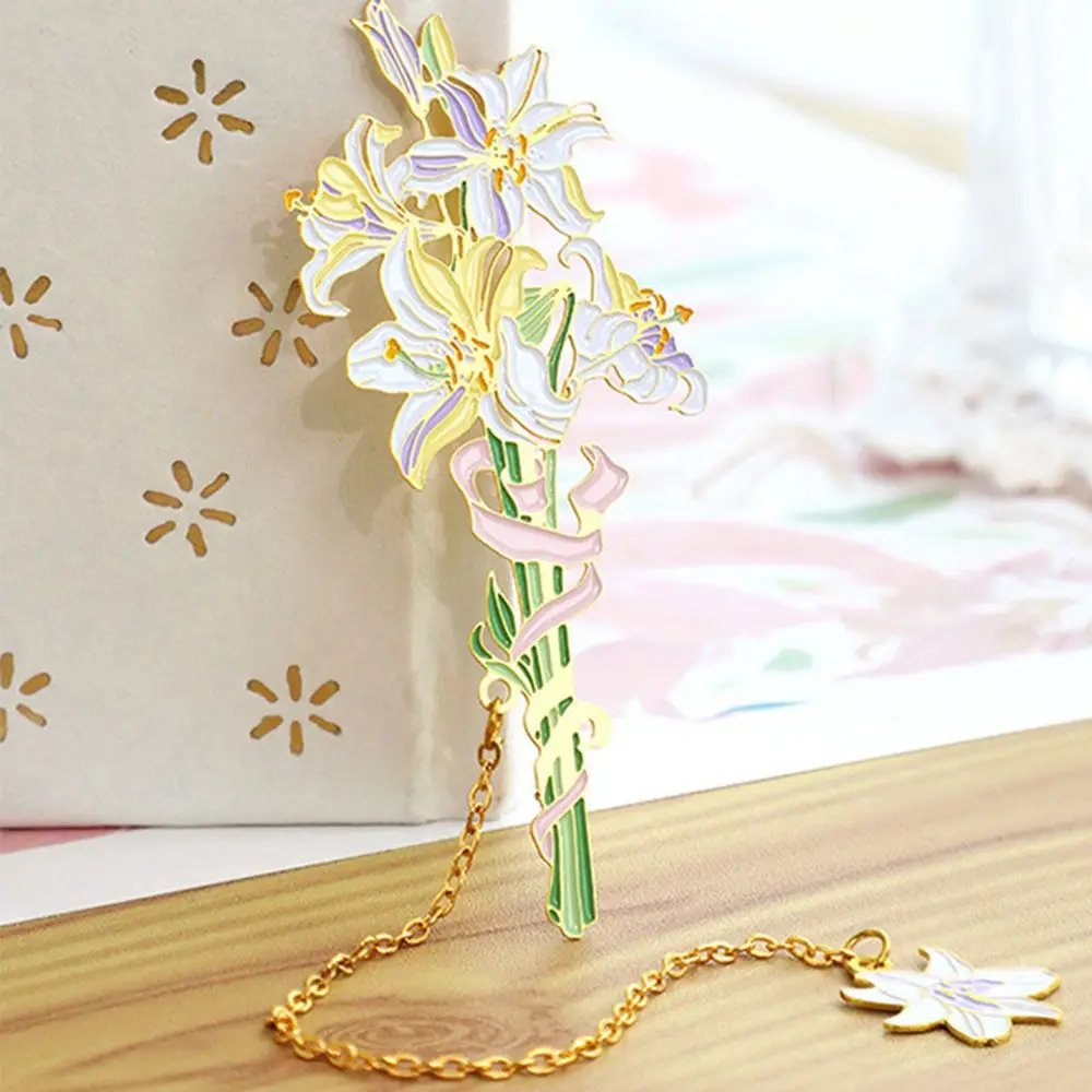 New Cherry Tulip Metal Bookmark Flower Brass Hollow Space Bookmarks Festival Gift Student Reading Pendant School Office Supplies metal bookmark bookmarks stationery supplies