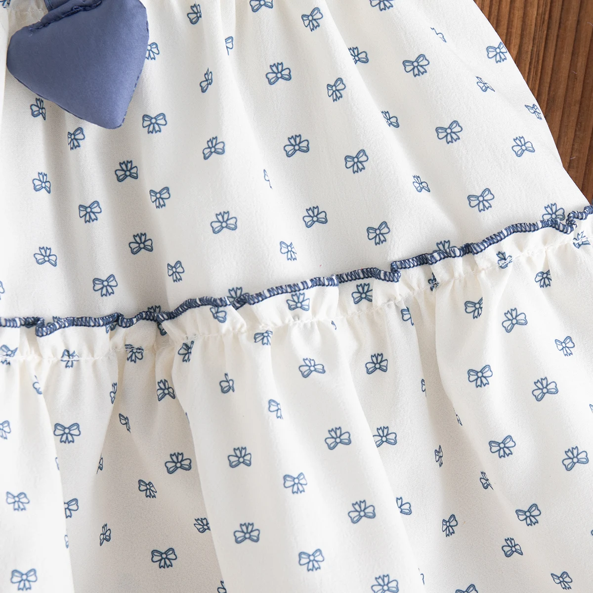 Süßes Babykleid mit Schleifenmuster, Sommermode für Mädchen (6 Monate - 3 Jahre) – Detail 11