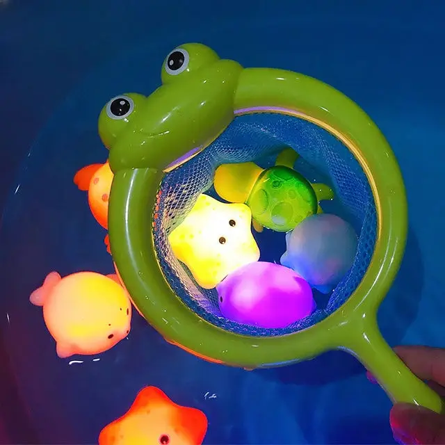 Cute Animal Bath Toy Swimming Water LED Light Up Ocean Sea Animal Set Flashing Floating Bathtub Toys for Baby Infant Kid Toddler