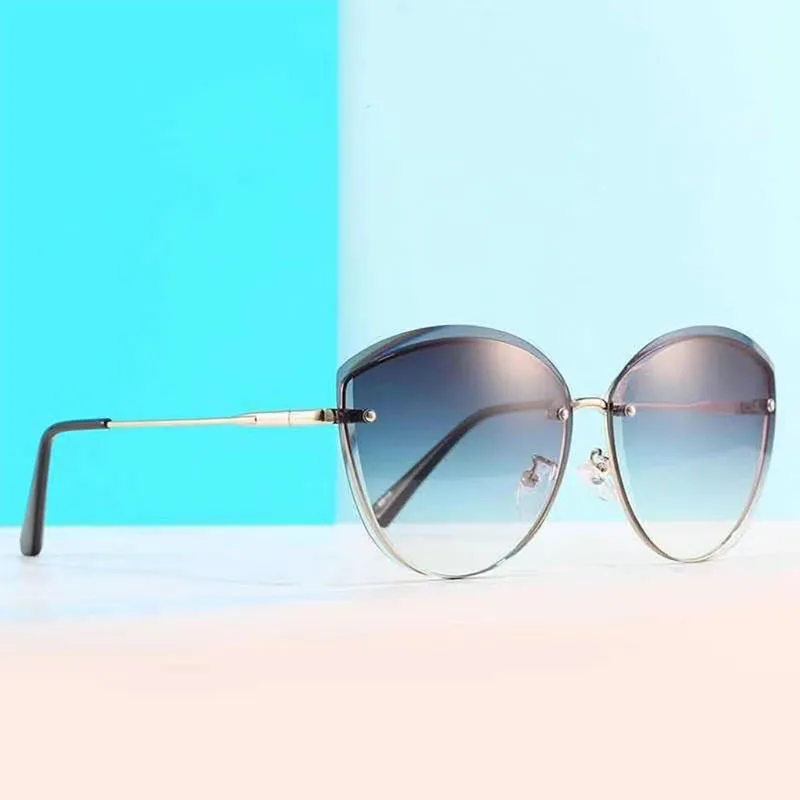 

New Borderless Heart Sunglasses Women's Brand Designer Fashion Sun Glasses Women Outdoor Travel Eyewear UV400 Oculos De Sol