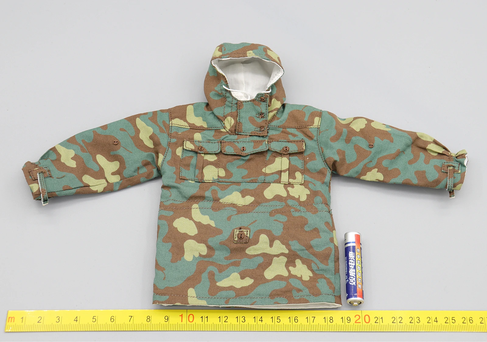 

Yuzhandao UD9023 1/6 Soldier Windproof Clothing Model for 12 "Assault Engineer