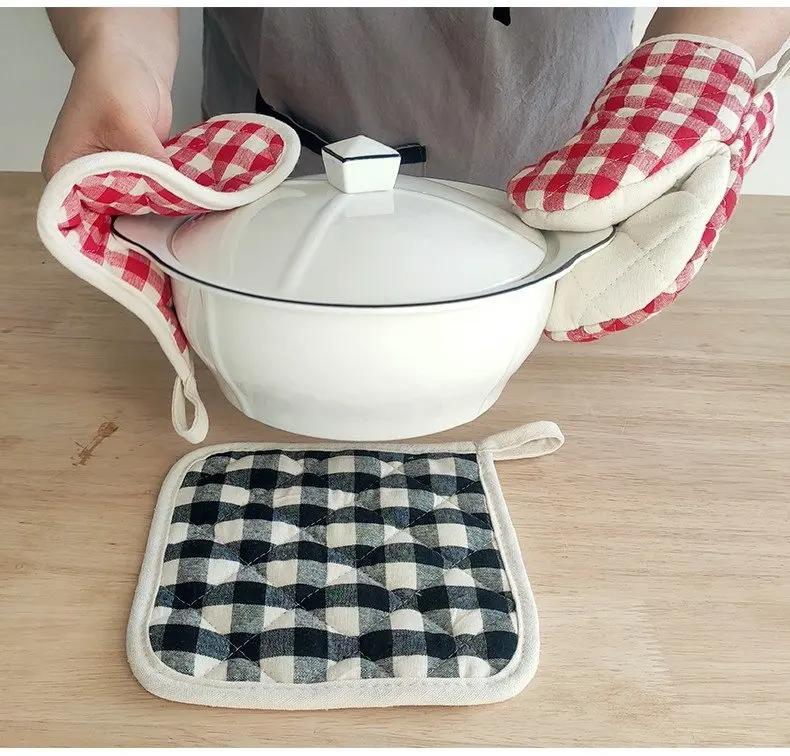 1 Pcs Kitchen Microwave Oven Anti-scalding Glove Dish Bowl Holder Baking Insulation Hand Clip Fashion Plaid Mitts Potholder Tray silicone oven mitts kitchen gloves silicone oven gloves cotton pot holders
