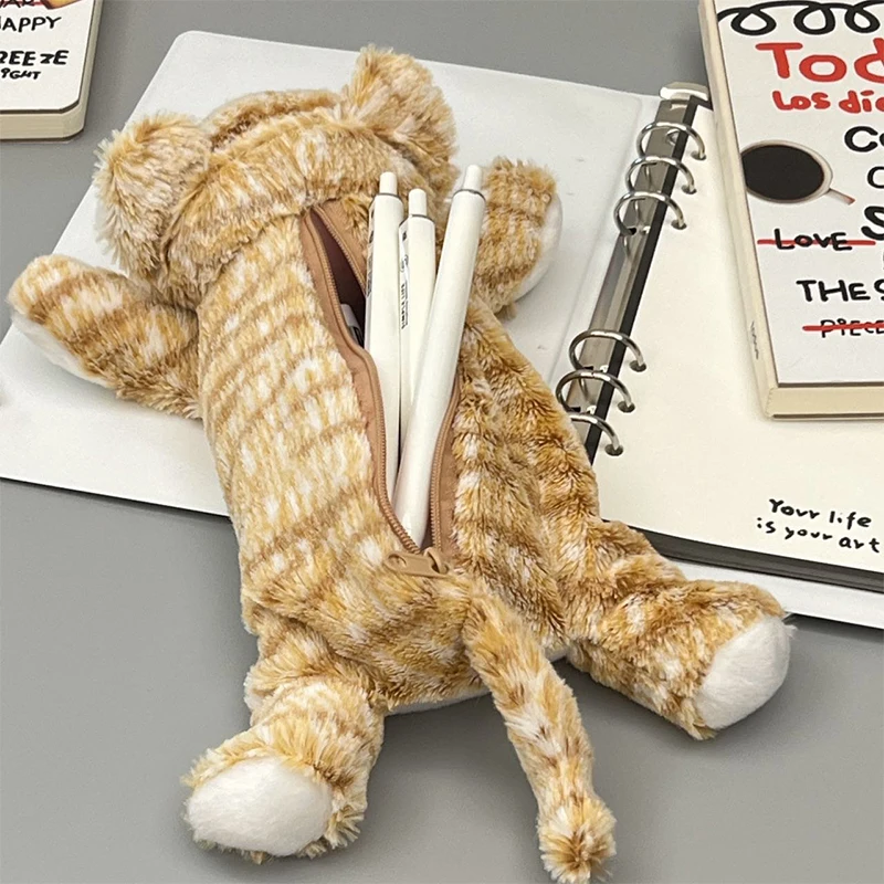 

Маленькая кошка-карандаш, косметичка, сумка для хранения, милая мягкая плюшевая сумка для ручек, вместительные школьные принадлежности, коробка для хранения канцелярских принадлежностей