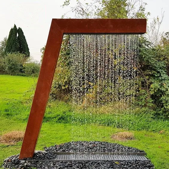 Fontana A Pioggia D'Acqua In Acciaio Corten Arrugginito Naturale