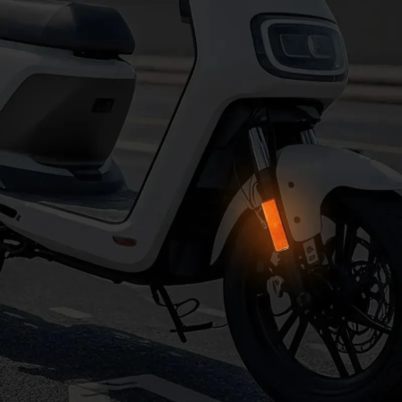 Self Adhesive Reflector Rectangular Safety Mark Signal Strip Position Reflective for Car Carriers Fence Trailer Gate Post