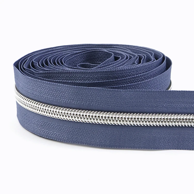 Durable Nylon Zipper for Sewing and DIY Projects