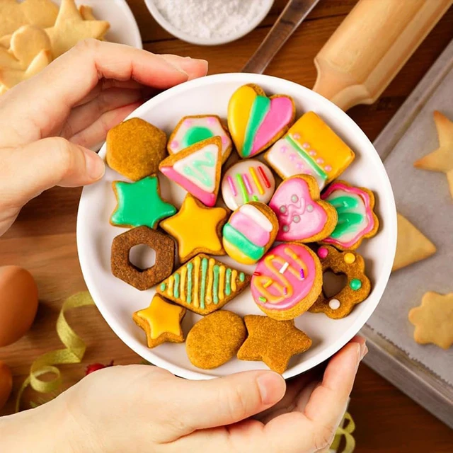 Ventdest Formine Per Biscotti Di Natale - 8 Pezzi In Plastica Alimentare, 3D, Rosa - 3