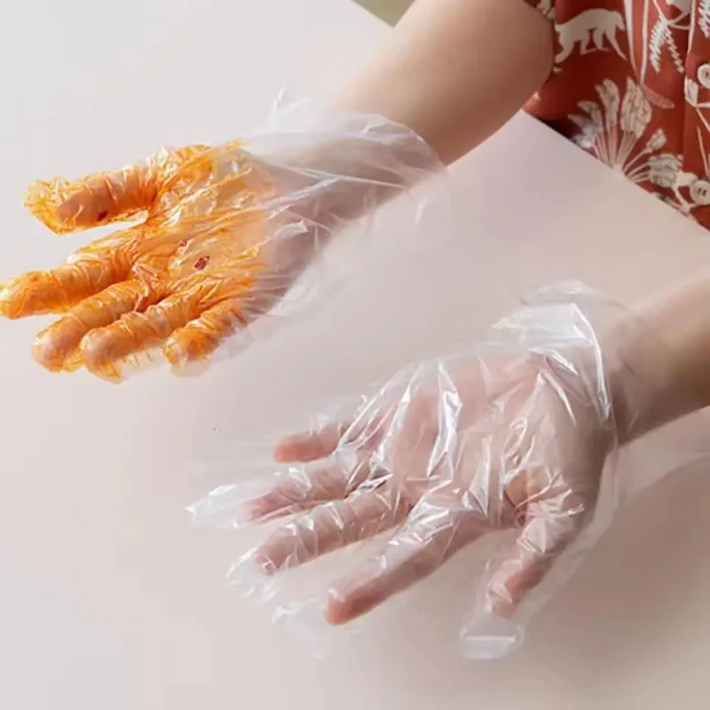 【プラスチック手袋で大丈夫？】ニトリル等との違いを徹底比較！用途別・最適な使い捨て手袋の選び方