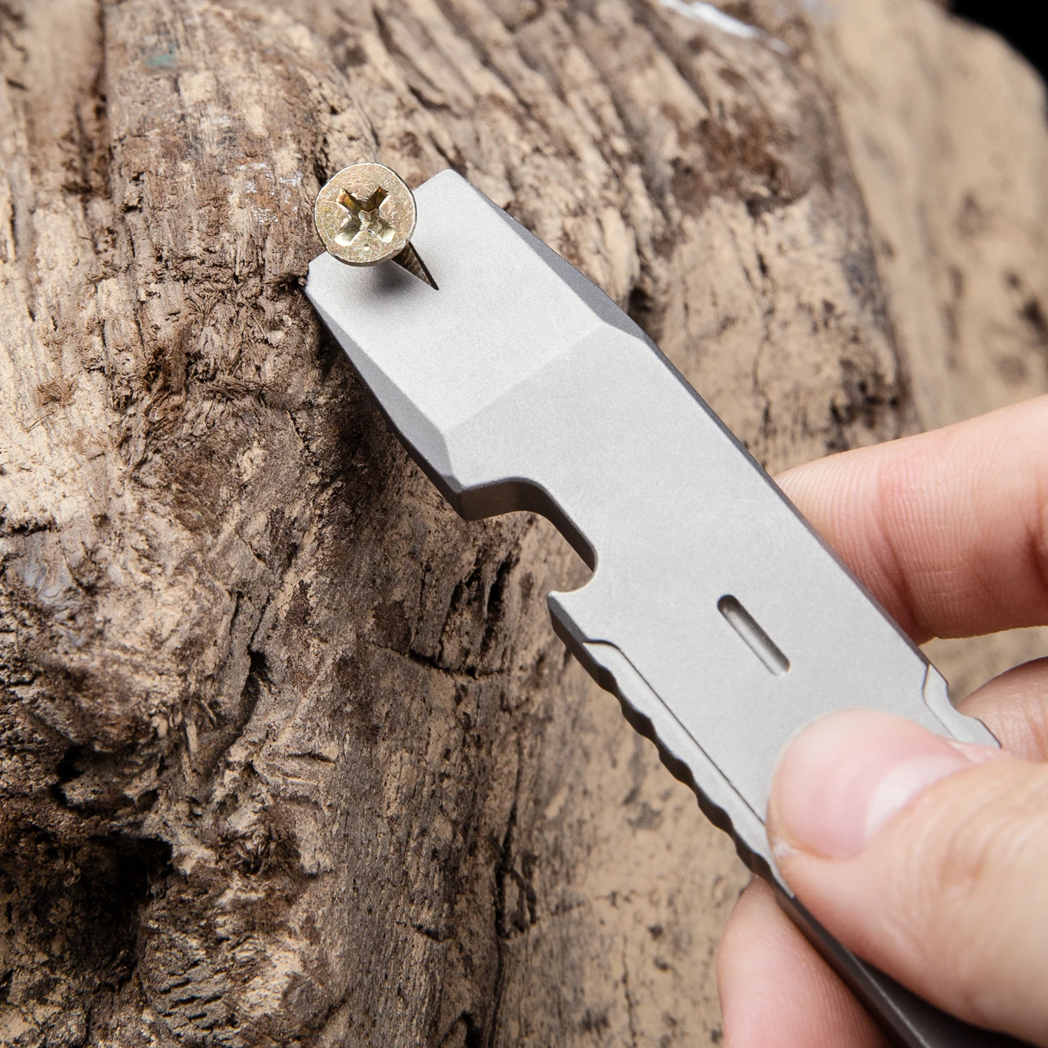 Pieds-de-biche en titane - Outils EDC durables et polyvalents