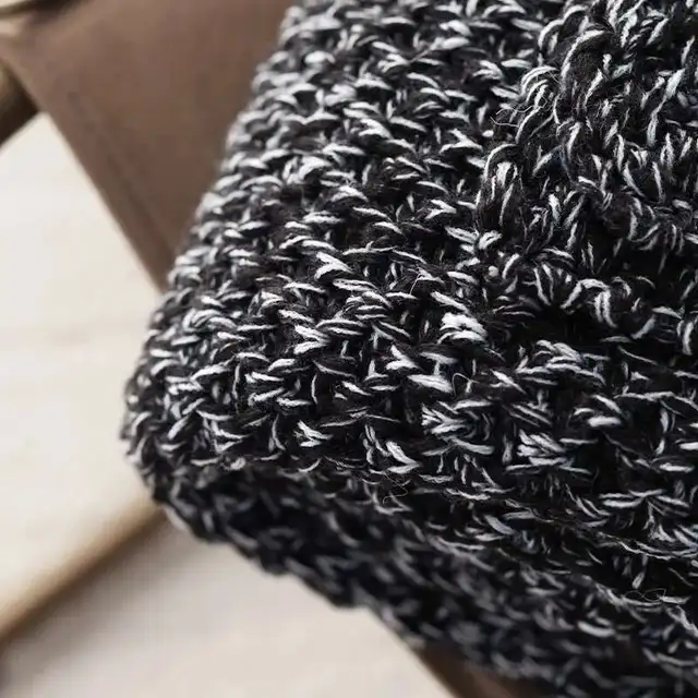 Thick Knitted Throw Blanket 2