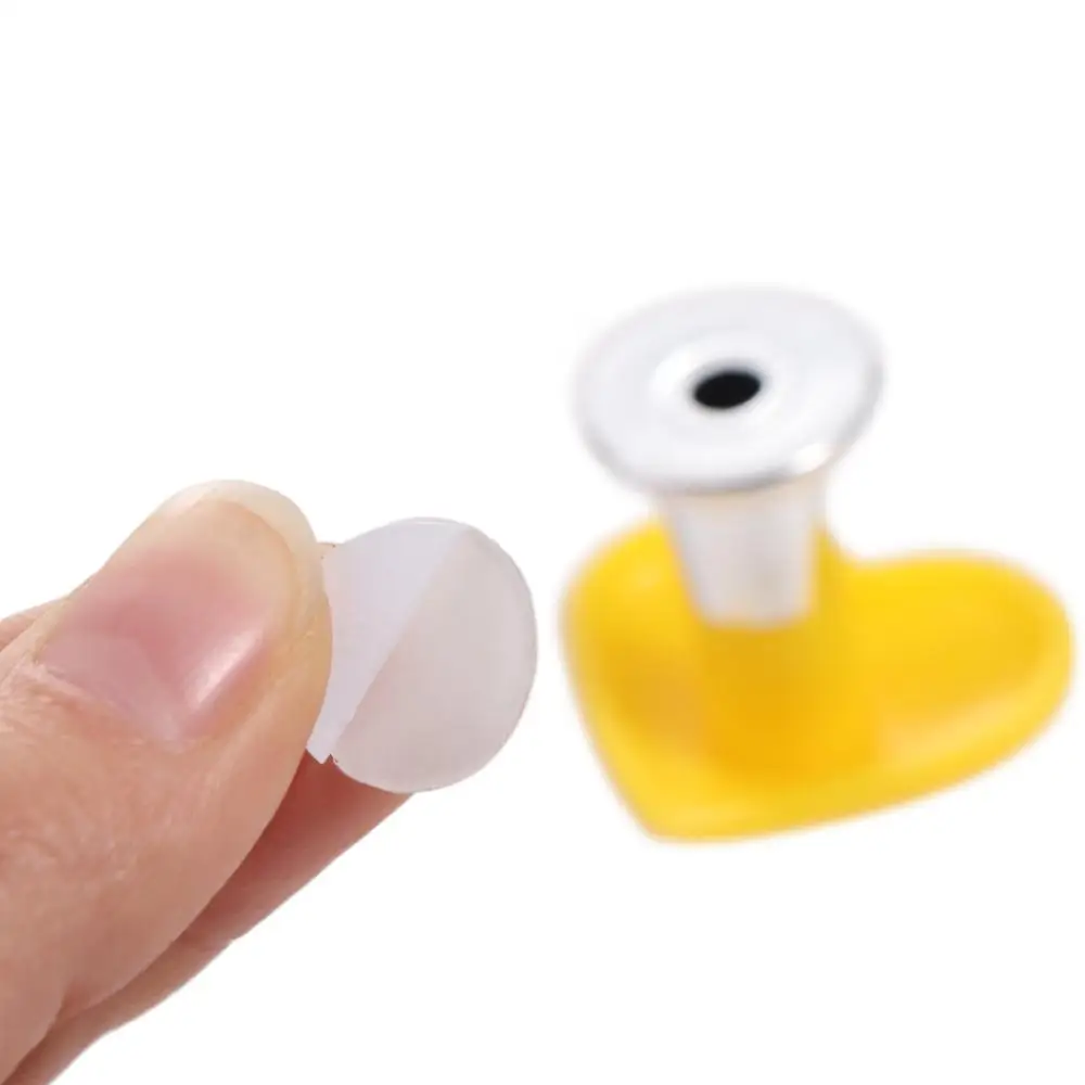 2pcs Heart Shaped Toilet Press Toilet Button Nail Protector Water Press Flush Button Bathroom Supplies