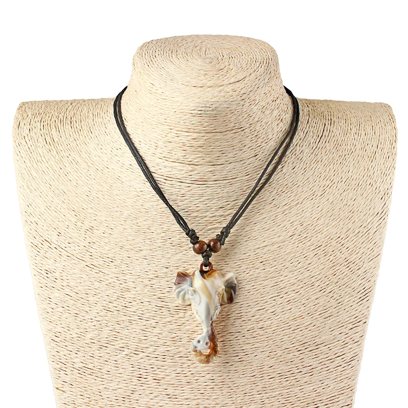 12pcs Imitation Yak Bone Elephants Nose Pendant Necklace Ethnic Tribe Totem Charms Necklace Neutral Fashion Jewelry Wholesale