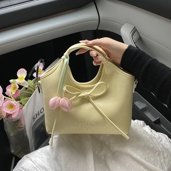 Borsa tote coreana delicata e dolce da portare a mano 2025 nuova borsa a tracolla da ragazza con fiocco borsa da donna versatile e alla moda