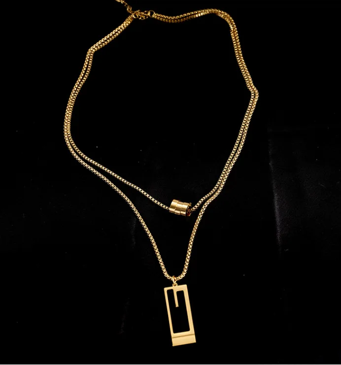 European and American Fashion Sense Sweater Chain Autumn and Winter Jewelry Long Titanium Steel Necklace Sweatshirt Chain Women