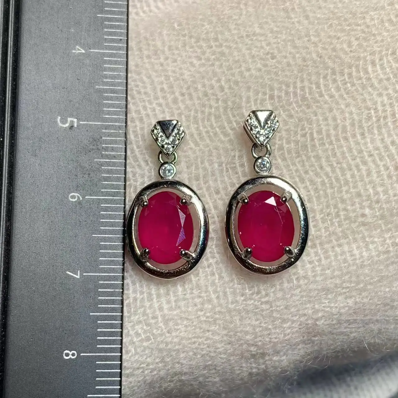 Oval Natural Ruby Earrings 925 Silver Stud Earring For Women 925 Sterling Silver Cute Gift Prevent Allergy Fine Jewelry