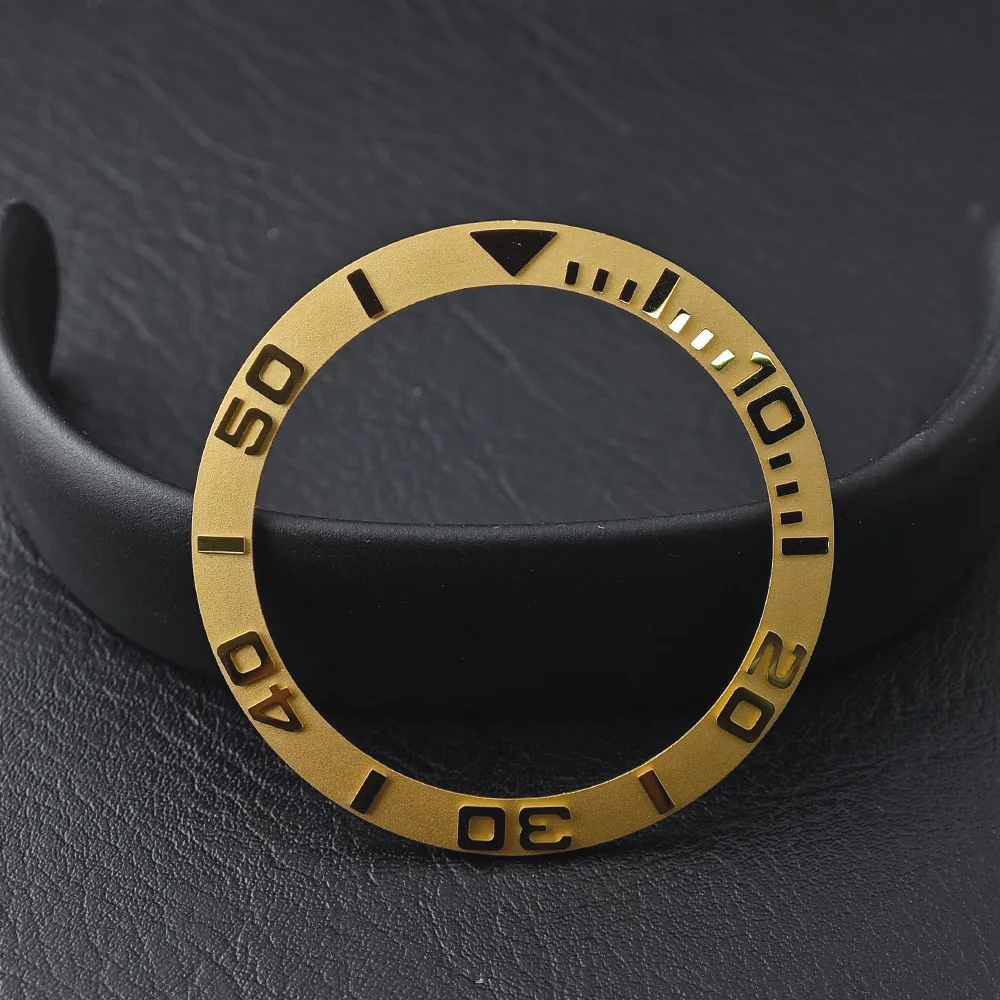Men's Watch Replacement Bezel Insert with Tilted Ceramic and Carbon Fiber Texture
