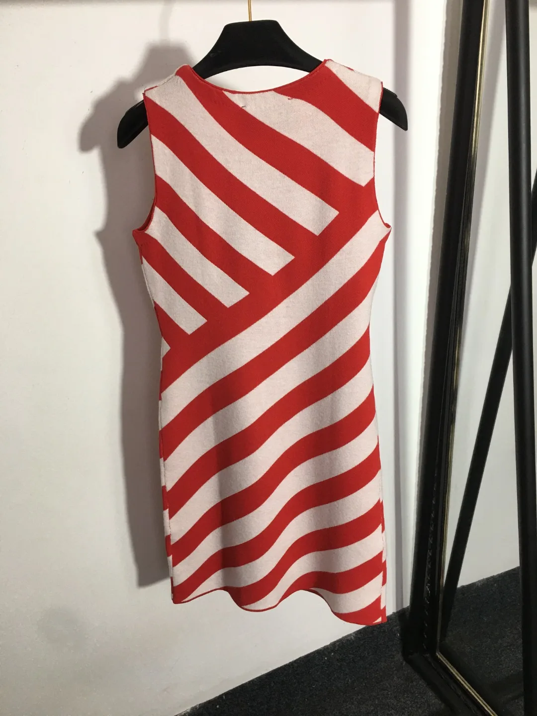 

Red And White Striped Or Black And White Striped Knitted Vest Dress With Hip-Hugging A-Line Cut.