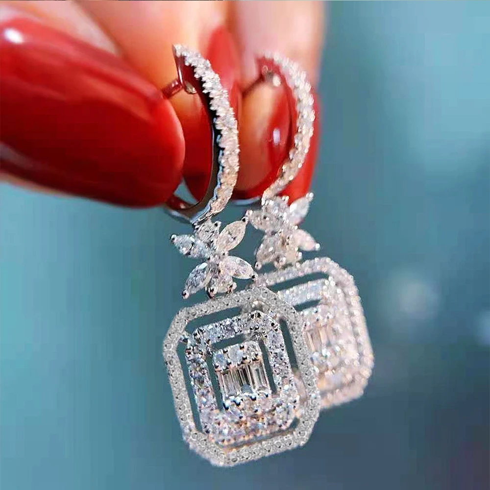 HuitanModernFashionSilverColorWomensDangleEarringswithShiny