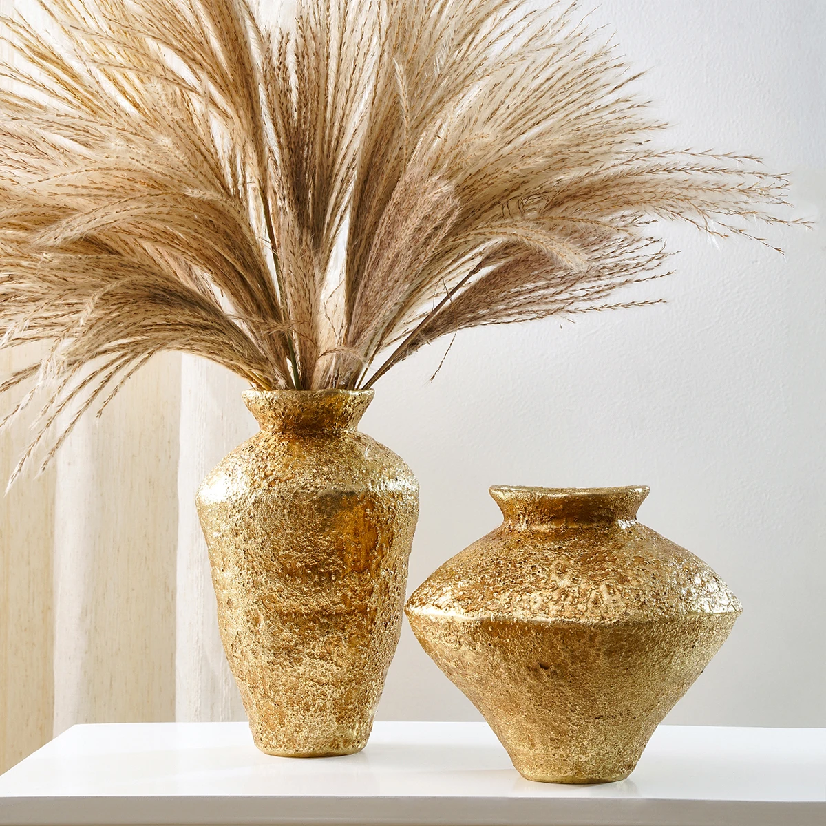 1PC, a retro earthenware jar shaped decorative vase, an antique golden earthenware jar home decorative vase