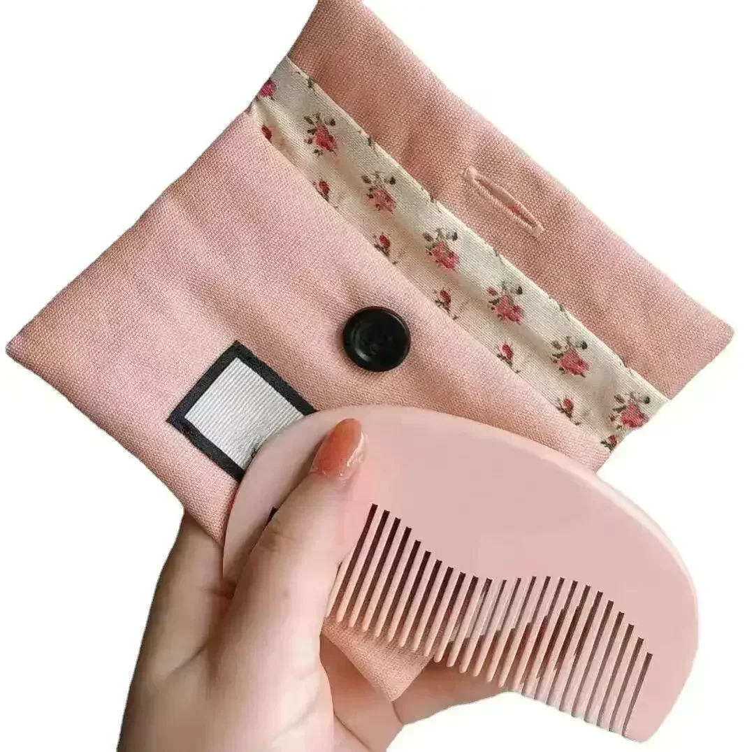 

Fashion and simple pink mini beauty hair wood comb