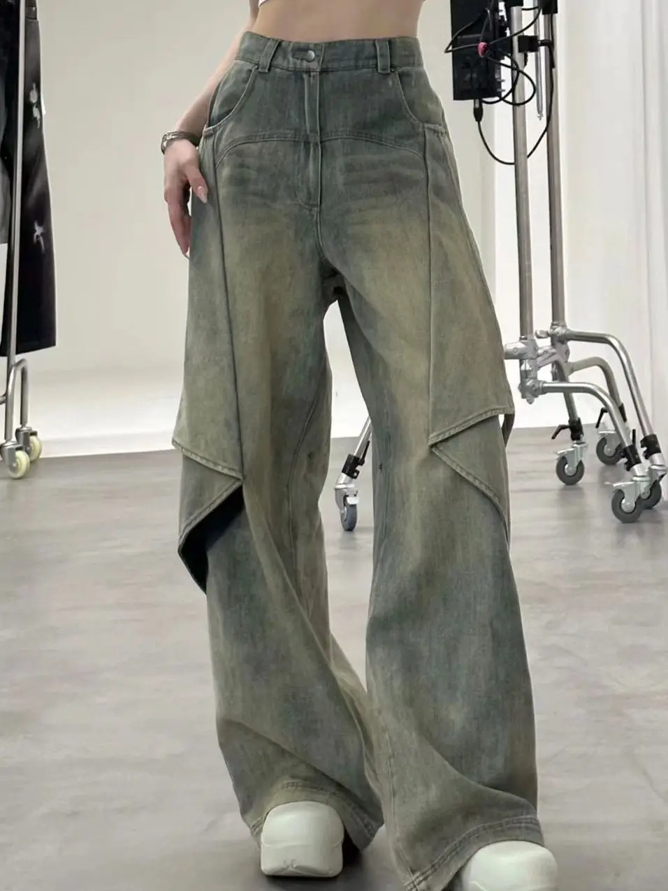 

New Vintage Distressed Blue Washed Button Flared Jeans Women's High Waist Straight Loose Punk Style Wide Leg Drape Long Trousers