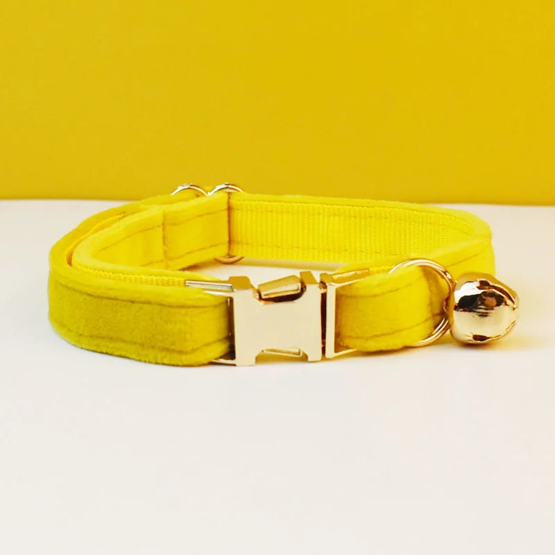thumbnail image 1 of Collar de terciopelo para gato, personalizado, con etiqueta de identificación, collar para gatito, cascabel, pajarita, collar pequeño personalizado, 1 of 5