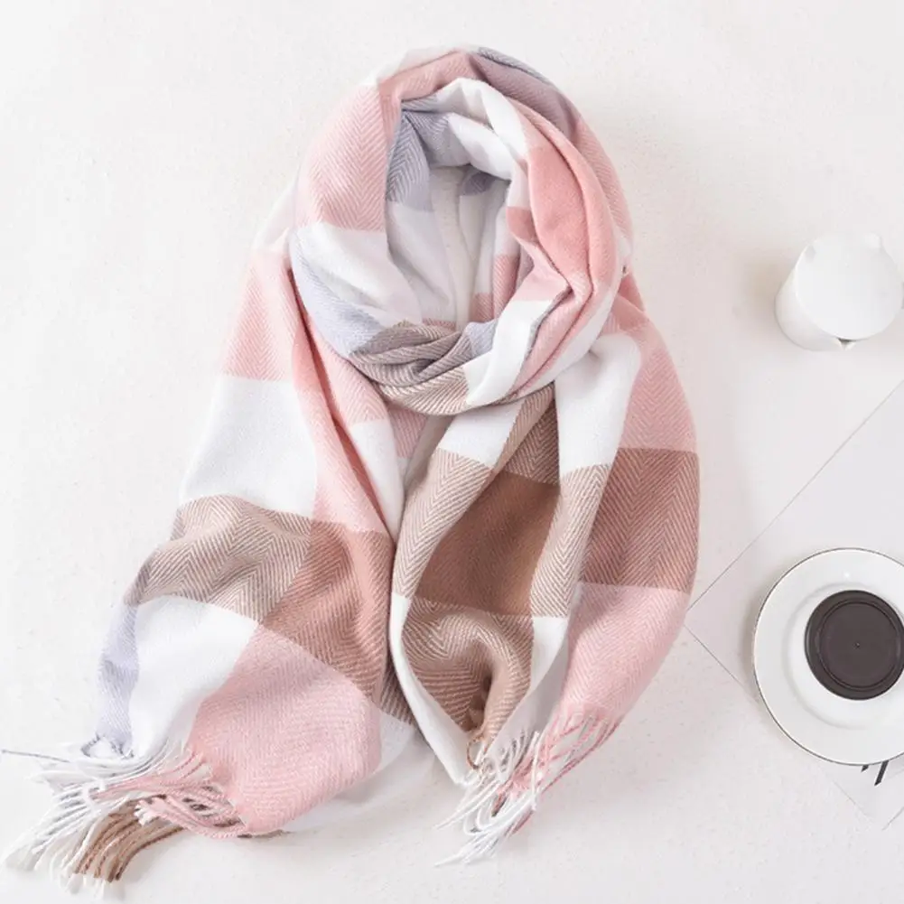 Рисунок 6 - Женская шаль, плюшевый зимний шарф